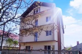 Дом 330 кв.м.,3.6 сот