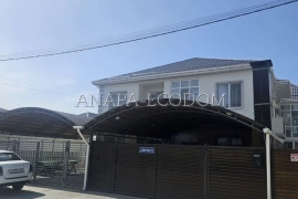 Коттедж 100 м² на участке 2 сот.